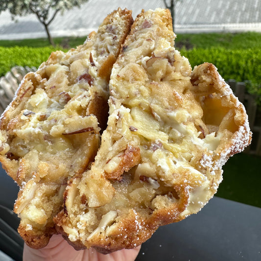 Blondie Almond